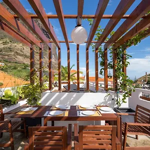 Madeira Surf Camp Ostello