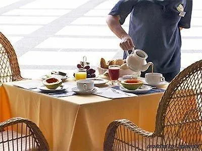 Hotel Torre Praia Porto Santo 4*,